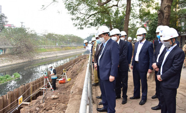  Đề xuất xây 8 trạm bơm dã chiến để cải thiện ô nhiễm sông Nhuệ và sông Tô Lịch - Ảnh 2.