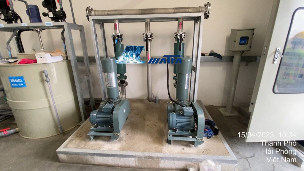 Máy thổi khí Tsurumi
